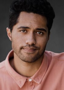 Alex Tarrant
as Maui Vaipiti