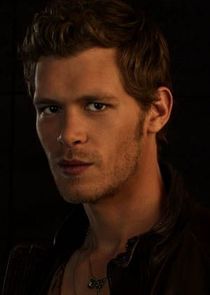 Joseph Morgan
as Niklaus 