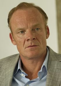 Alistair Petrie
as Sandy Langbourne