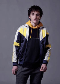 Mathieu Torloting
as Sacha Dumont