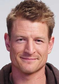 Philip Winchester
as Alex Kane