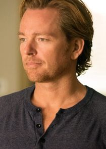 Jonathan Scarfe
as Matt McLean