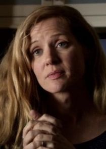 Kimberly Quinn
as Tess