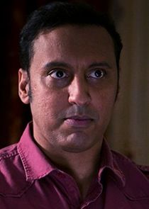 Aasif Mandvi
as Rafiq Massoud
