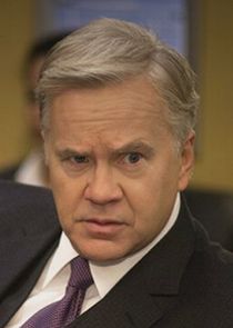 Tim Robbins
as Walter Larson