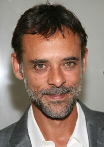 Alexander Siddig
as High Priest Amun