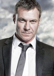 Chris Vance
as Frank Martin