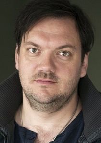 Charly Hübner
as Dieter Hausmann