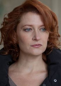 Kerry O'Malley
as Mia Vogel