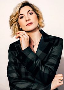 Jodie Whittaker
as Sandy Grimes