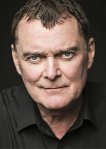 Stuart Milligan
as Arthur O'Neill