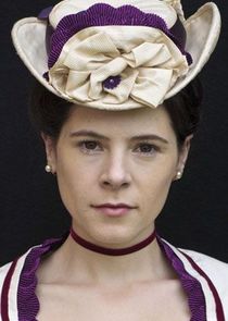 Elaine Cassidy
as Katherine Glendenning