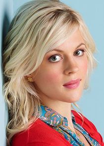 Georgia King
as Goldie Clemmons