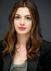 Anne Hathaway
as Rebekah Neumann