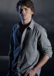 Jason Ritter
as Sean Walker