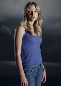 Sarah Roemer
as Leila Buchanan