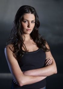 Taylor Cole
as Vicky Roberts
