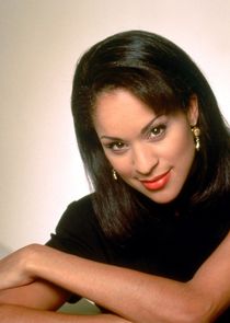 Karyn Parsons
as Hillary Banks