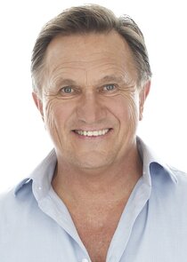 Frankie J. Holden
as Det. Inspector Garry Butterworth