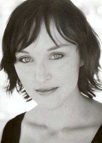 Caroline Craig
as Snr Det. Jacqui James