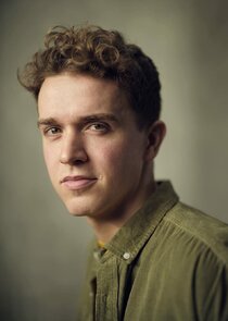 Tom Milligan
as Elf Soldier