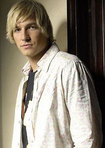 Ryan Hansen
as Dick Casablancas