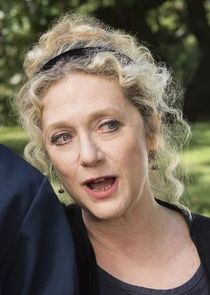 Carol Kane
as Lillian Kaushtupper