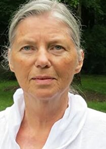 Sandra Seacat
as Josie Pyre