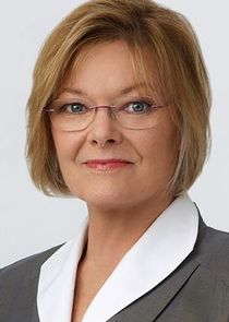 Jane Curtin
as Joanne Webster