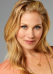 Christina Applegate
as Reagan Brinkley
