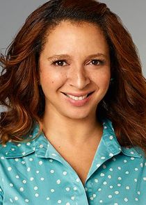 Maya Rudolph
as Ava