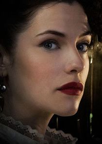 Jessica De Gouw
as Elizabeth Hawkes