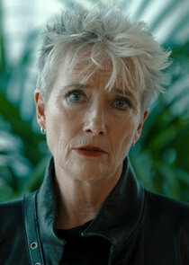 Emma Thompson
as Zoë Boehm