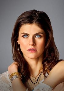 Alexandra Daddario
as Jade