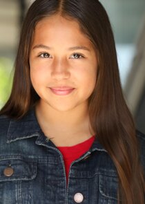 Adriana Aluna Martinez
as Luna Reyna