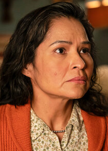 Deanna Allison
as Emma Leaphorn