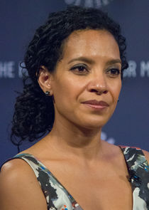 Zabryna Guevara
as Sheila Rivera