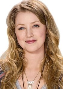 Ella Rae Peck
as Molly Yoder