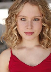 Eliza Scanlen
as Violet Davies