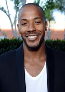 McKinley Freeman
as Shawn Robinson