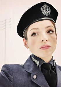 Anna Hopkins
as Jessica 