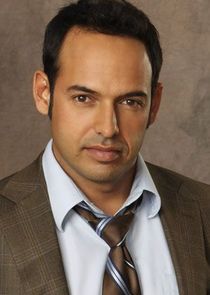 Shaun Majumder
as Det. Aman Mahajan