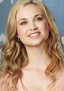 Fiona Gubelmann
as Jenna