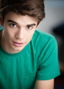Daniel Doheny
as Luke Bowman
