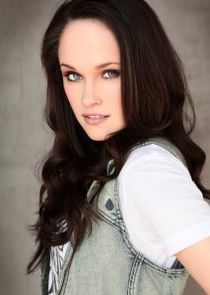 Kristy Dinsmore
as Amy