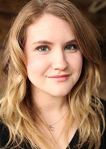 Jillian Bell
as Jillian