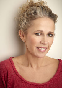 Lucy Benjamin
as Maggie