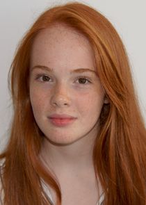 Madeleine Power
as Claudia Bellowes