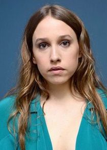 Sarah Sutherland
as Catherine Meyer