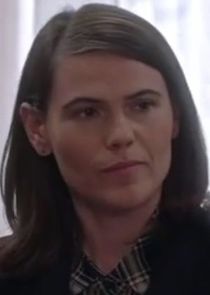 Clea DuVall
as Marjorie Palmiotti